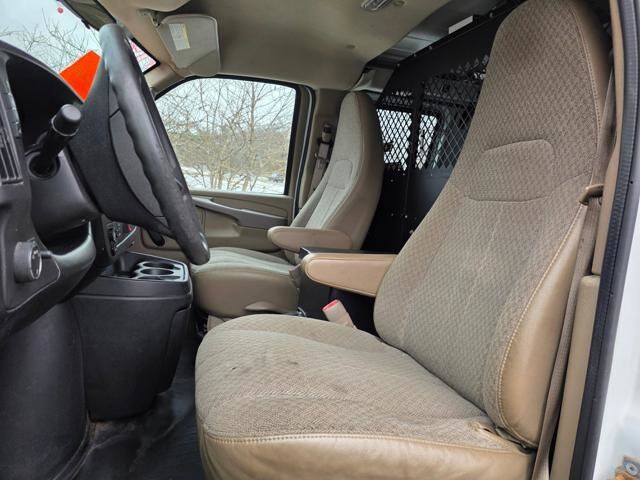 2012 Chevrolet Express 2500 in Blauvelt, NY 10913 - 18106618 12