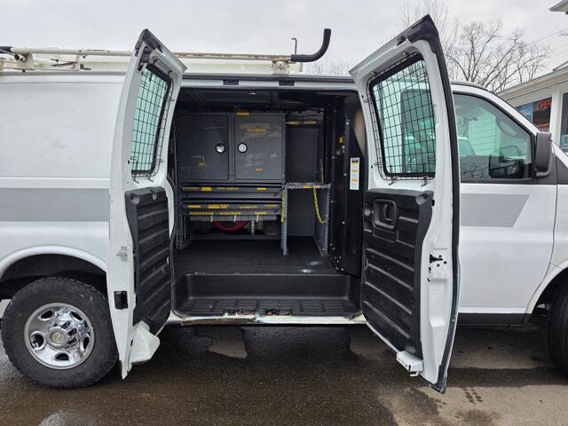 2012 Chevrolet Express 2500 in Blauvelt, NY 10913 - 18106618 47