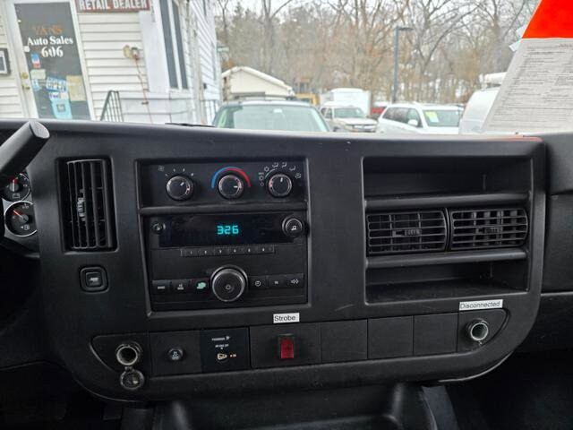 2012 Chevrolet Express 2500 in Blauvelt, NY 10913 - 18106618 17