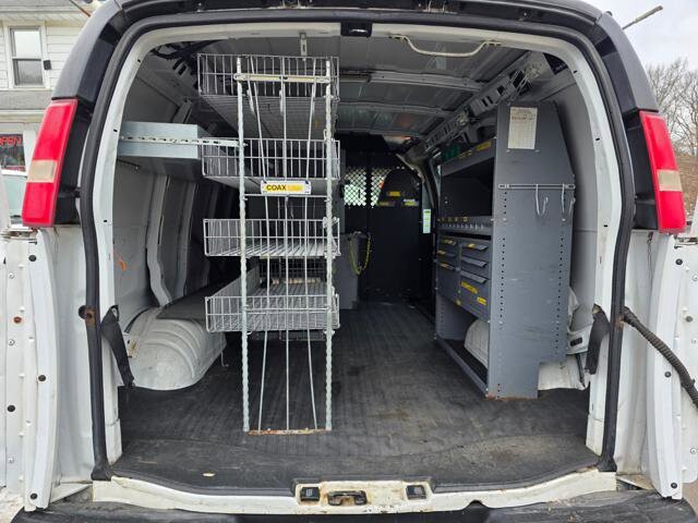 2012 Chevrolet Express 2500 in Blauvelt, NY 10913 - 18106618 32