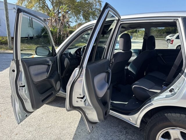 2004 Toyota RAV4 in Hudson, FL 34669 - 18106621 9