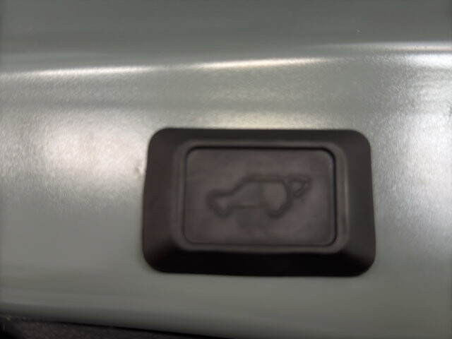 2019 Toyota RAV4 in Burlington, WI 53105 - 18106627 20