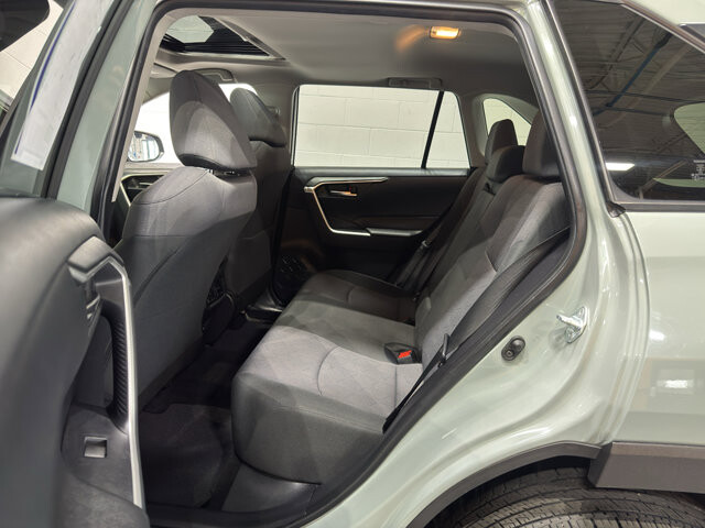 2019 Toyota RAV4 in Burlington, WI 53105 - 18106627 10