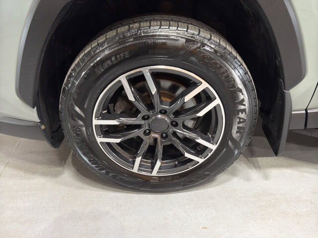 2019 Toyota RAV4 in Burlington, WI 53105 - 18106627 9