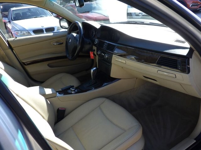 2011 BMW 328i xDrive in Flowery Branch, GA 30542 - 18106635 7