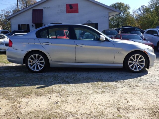 2011 BMW 328i xDrive in Flowery Branch, GA 30542 - 18106635 4