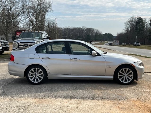 2011 BMW 328i xDrive in Flowery Branch, GA 30542 - 18106635 4