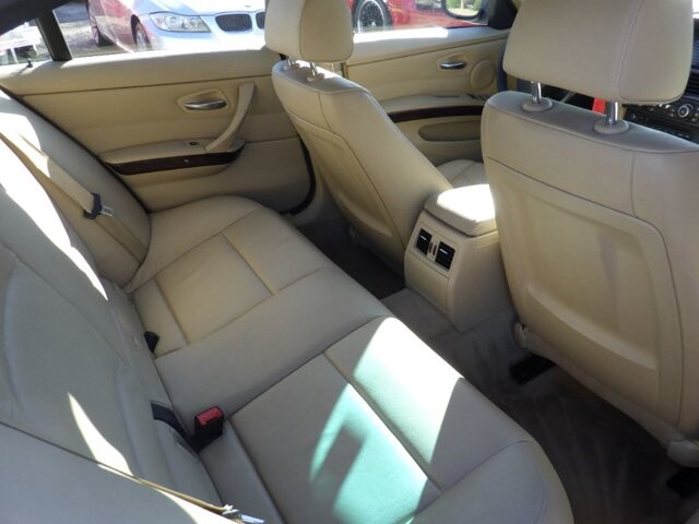 2011 BMW 328i xDrive in Flowery Branch, GA 30542 - 18106635 9