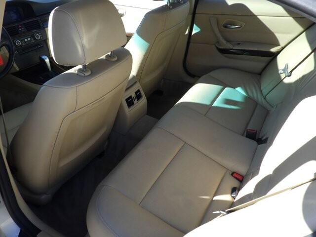 2011 BMW 328i xDrive in Flowery Branch, GA 30542 - 18106635 10