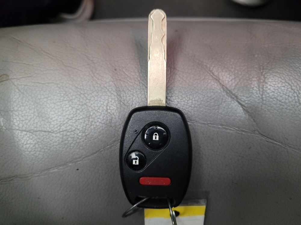 2013 Honda CR-V in Sacramento, CA 95821 - 18106643 32