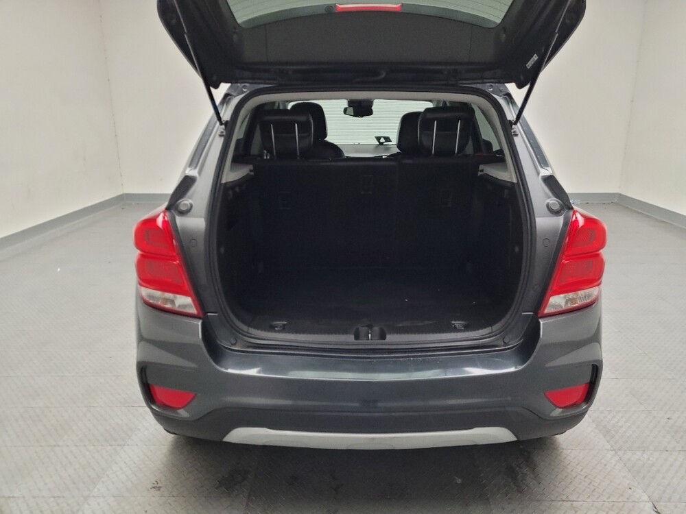 2018 Chevrolet Trax in Downey, CA 90241 - 18106646 29