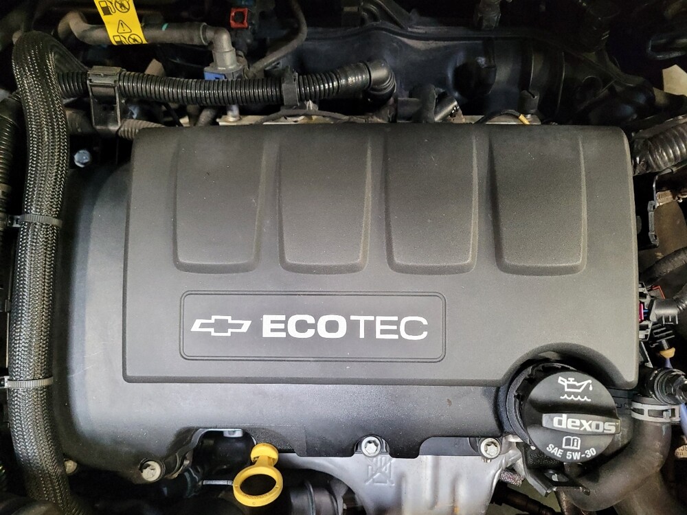 2018 Chevrolet Trax in Downey, CA 90241 - 18106646 30