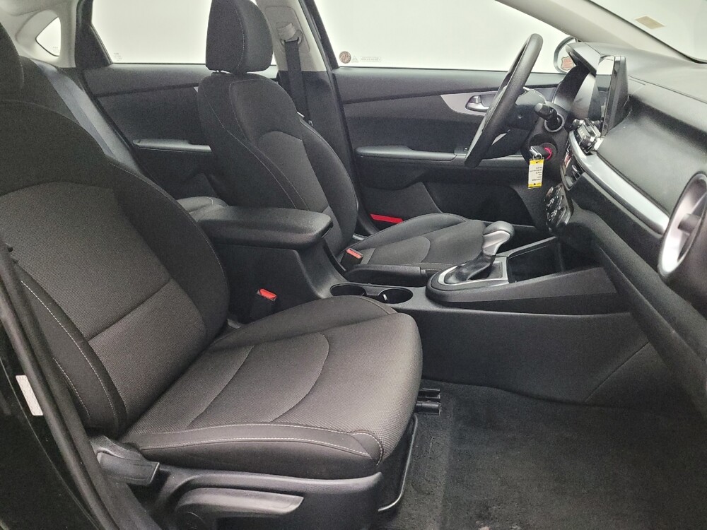 2023 Kia Forte in Riverside, CA 92504 - 18106647 21