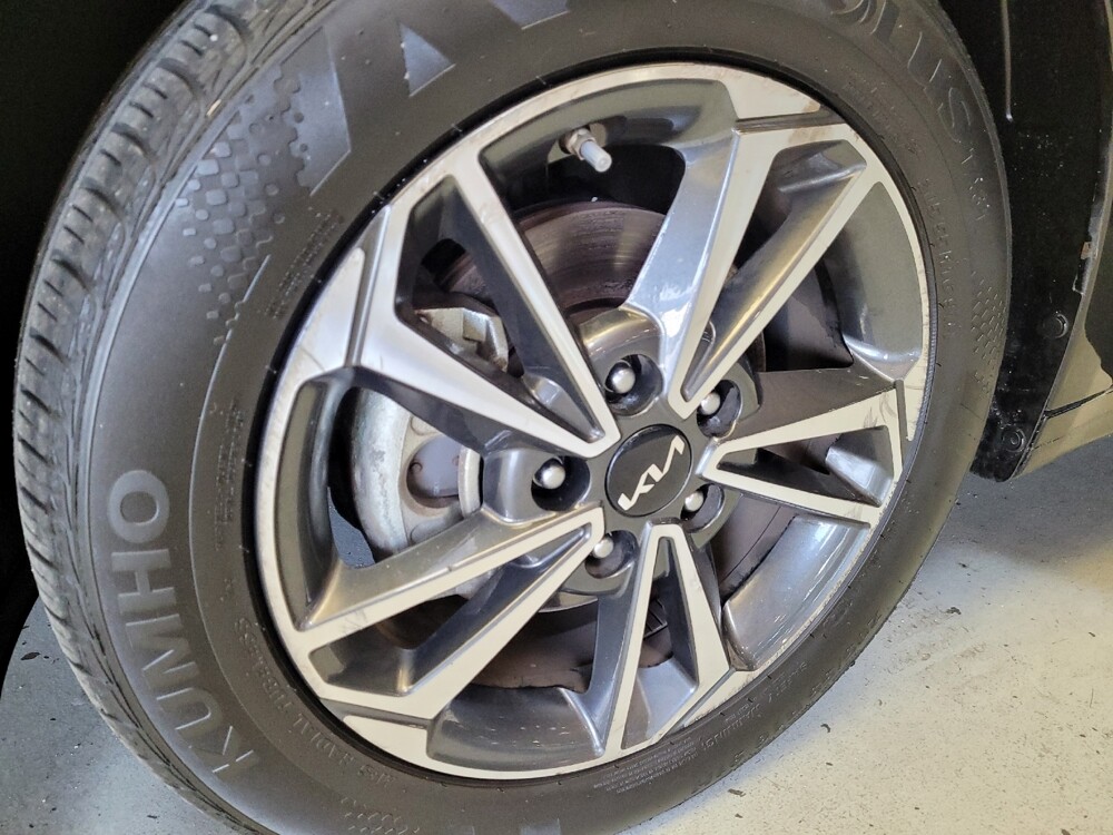 2023 Kia Forte in Riverside, CA 92504 - 18106647 31