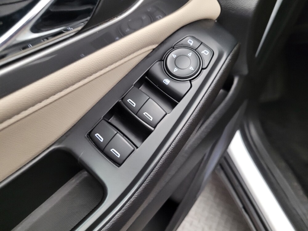 2022 Chevrolet Traverse in Downey, CA 90241 - 18106649 27