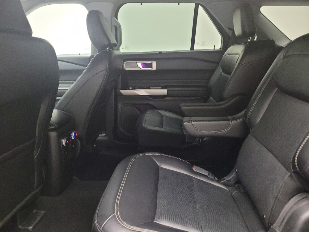2023 Ford Explorer in Grand Rapids, MI 49508 - 18106654 18