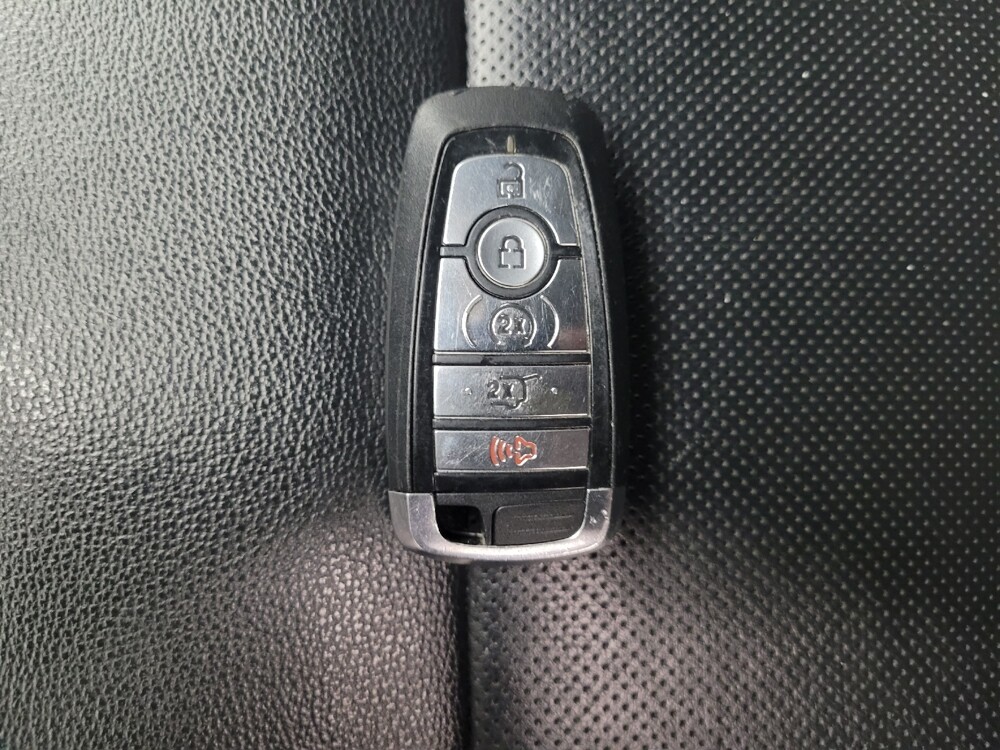 2023 Ford Explorer in Grand Rapids, MI 49508 - 18106654 32