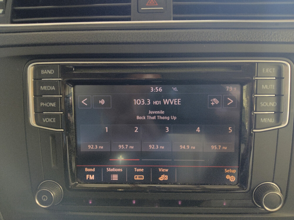 2016 Volkswagen Jetta in Duluth, GA 30096 - 18106655 25