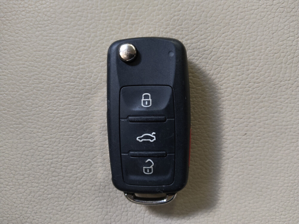 2016 Volkswagen Jetta in Duluth, GA 30096 - 18106655 32