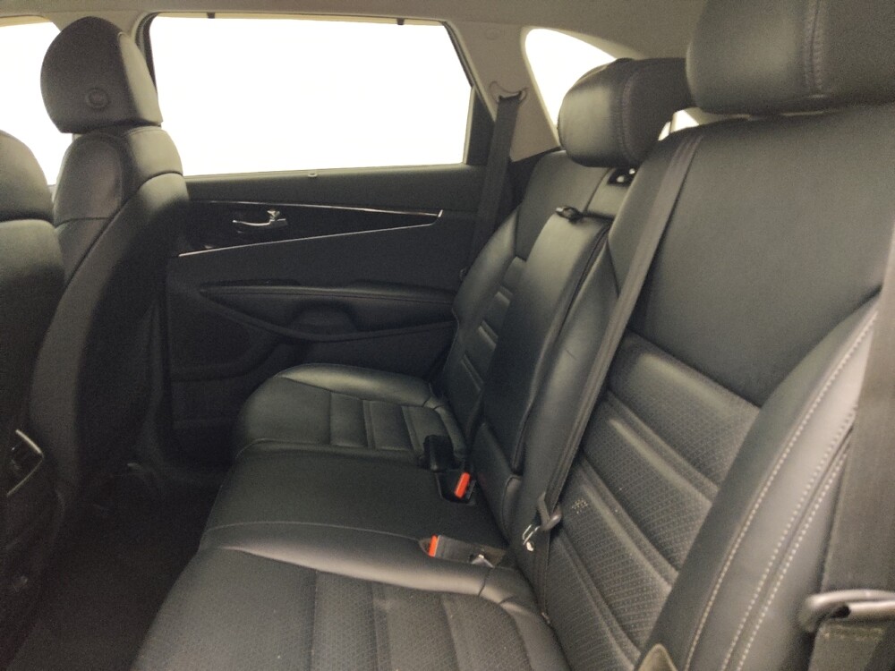 2018 Kia Sorento in Union City, GA 30291 - 18106656 18