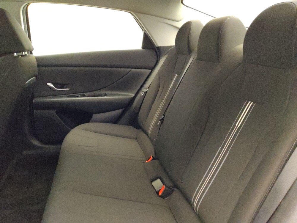 2021 Hyundai Elantra in Chandler, AZ 85225 - 18106658 18