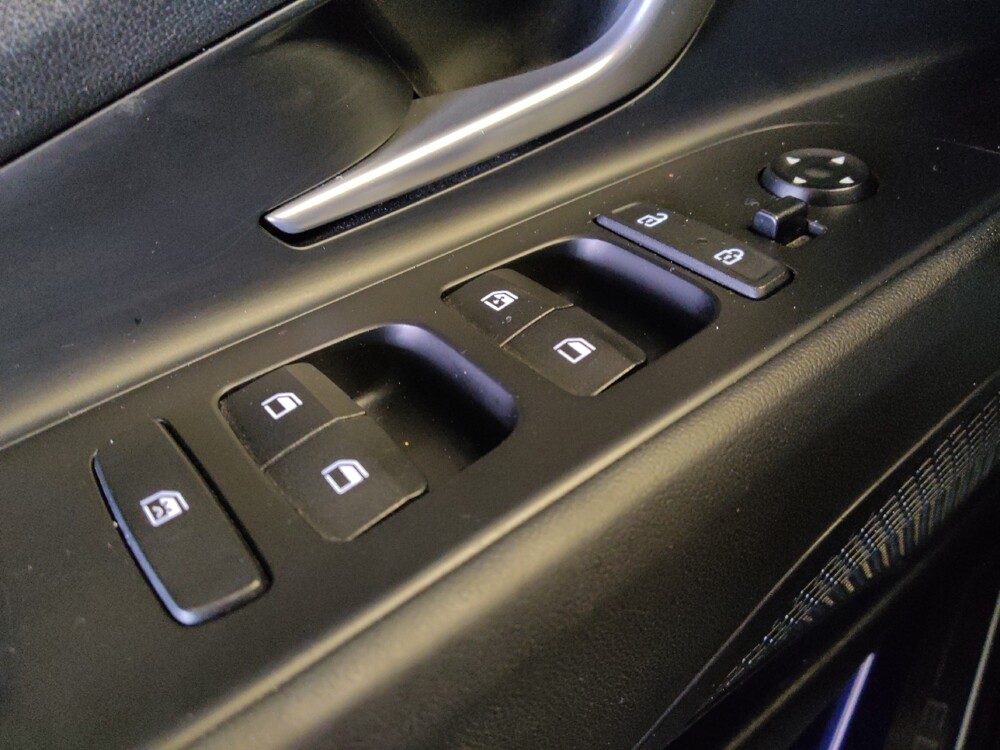 2021 Hyundai Elantra in Chandler, AZ 85225 - 18106658 27