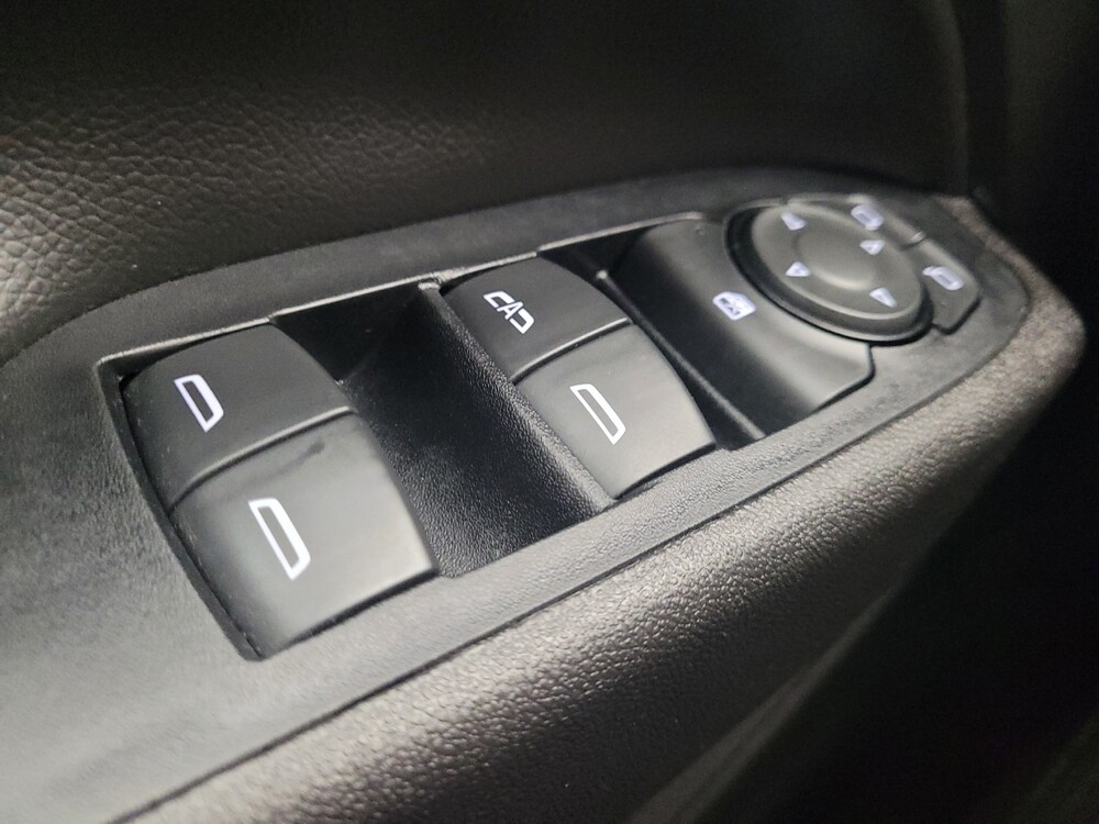 2019 Chevrolet Equinox in Grand Rapids, MI 49508 - 18106660 27