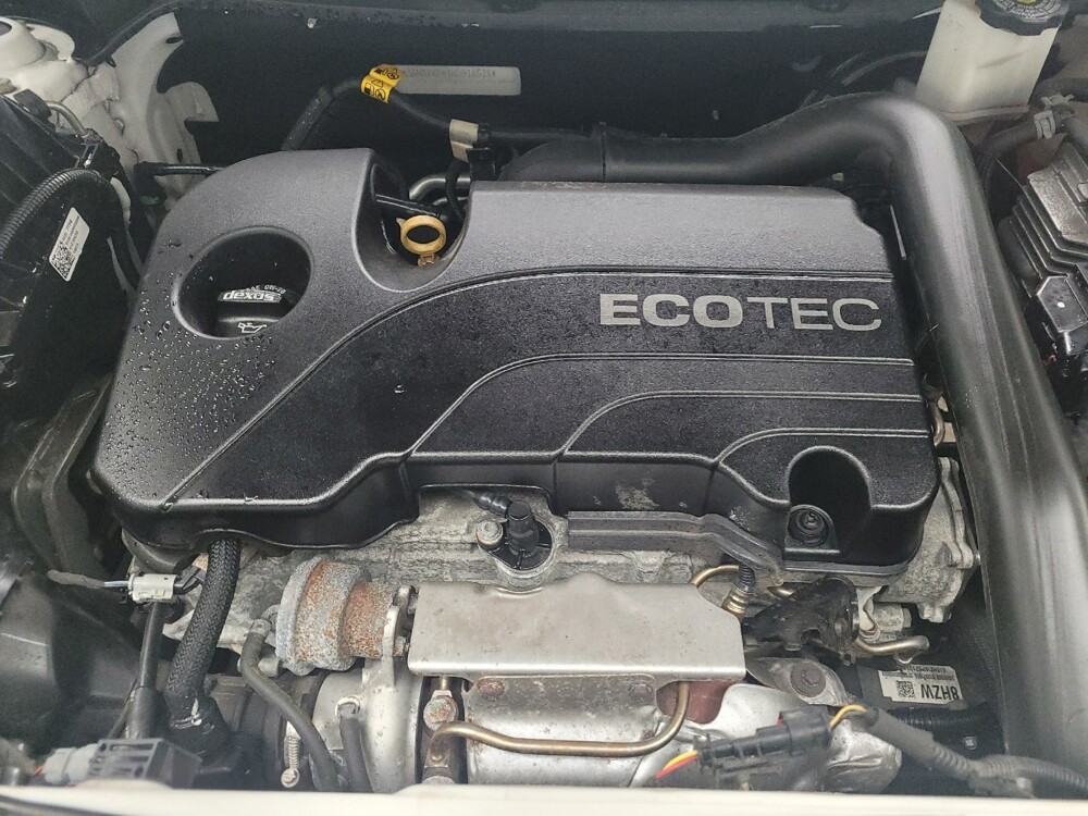 2019 Chevrolet Equinox in Grand Rapids, MI 49508 - 18106660 30