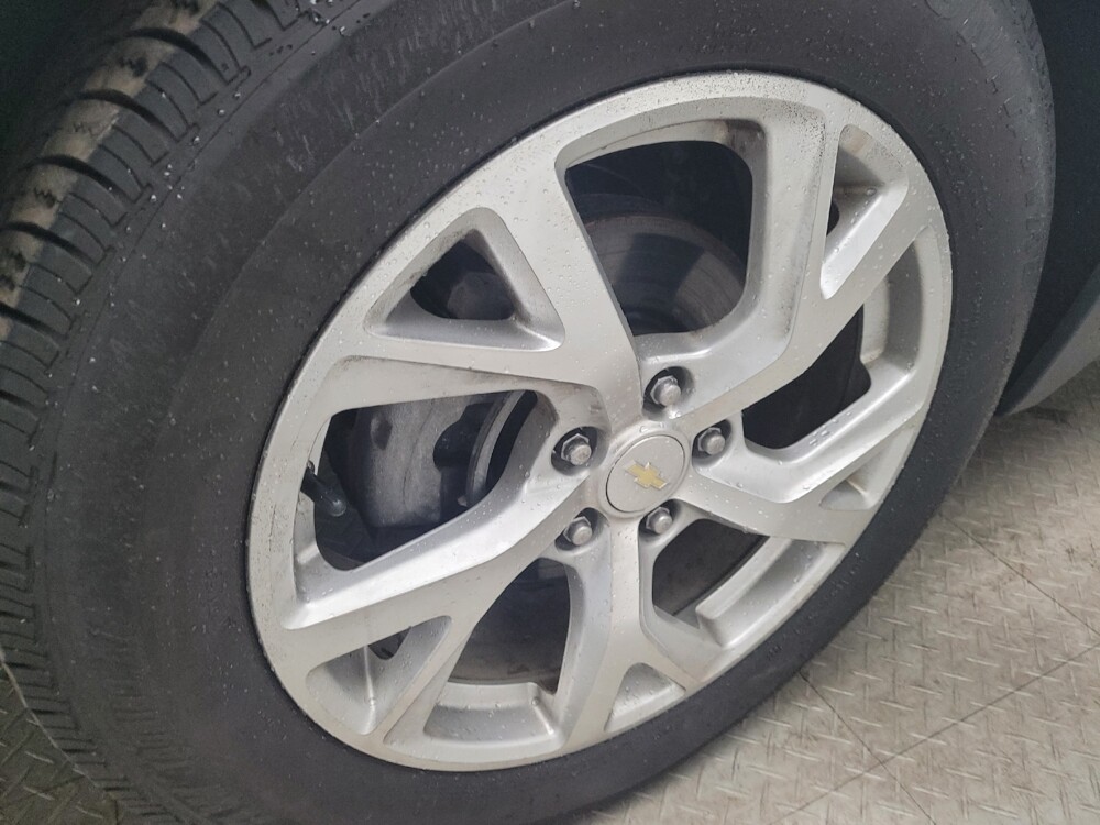 2019 Chevrolet Equinox in Grand Rapids, MI 49508 - 18106660 31