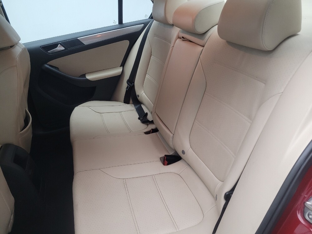 2017 Volkswagen Jetta in Morrow, GA 30260 - 18106671 18