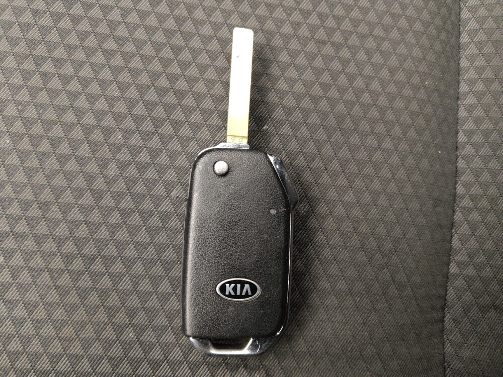 2022 Kia Soul in Stone Mountain, GA 30083 - 18106673 32