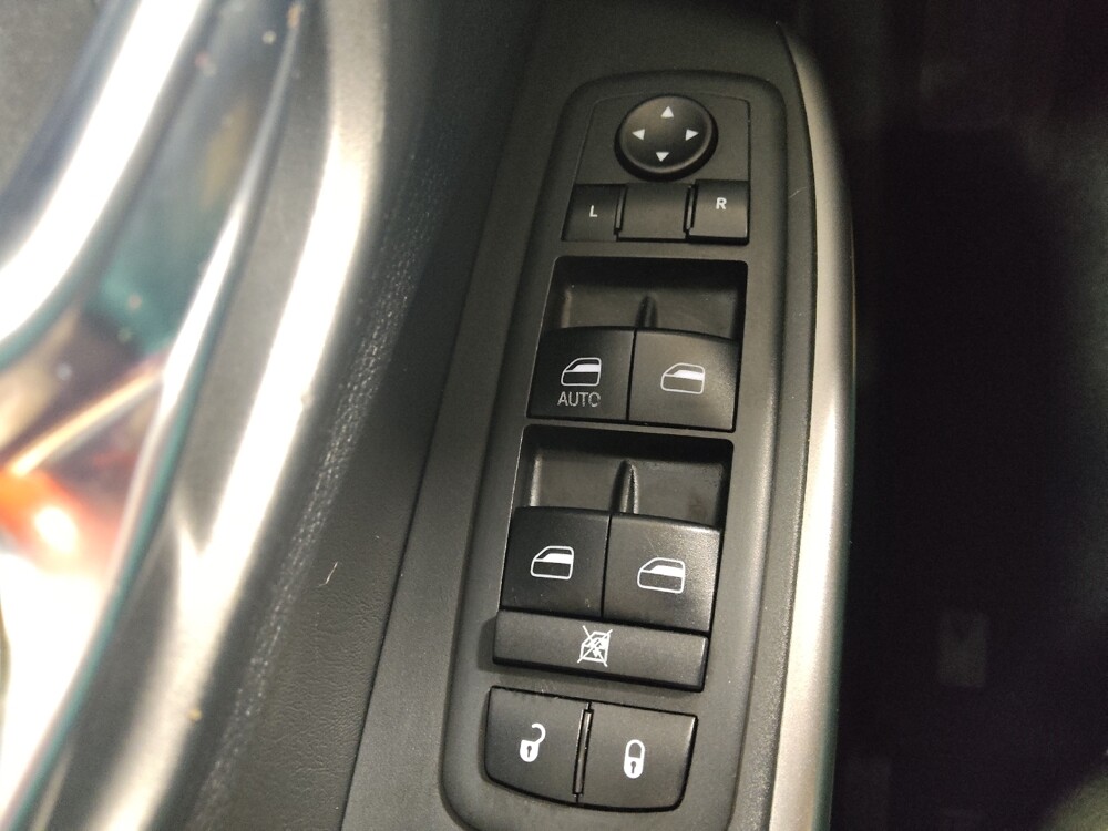 2019 Jeep Cherokee in Athens, GA 30606 - 18106681 27