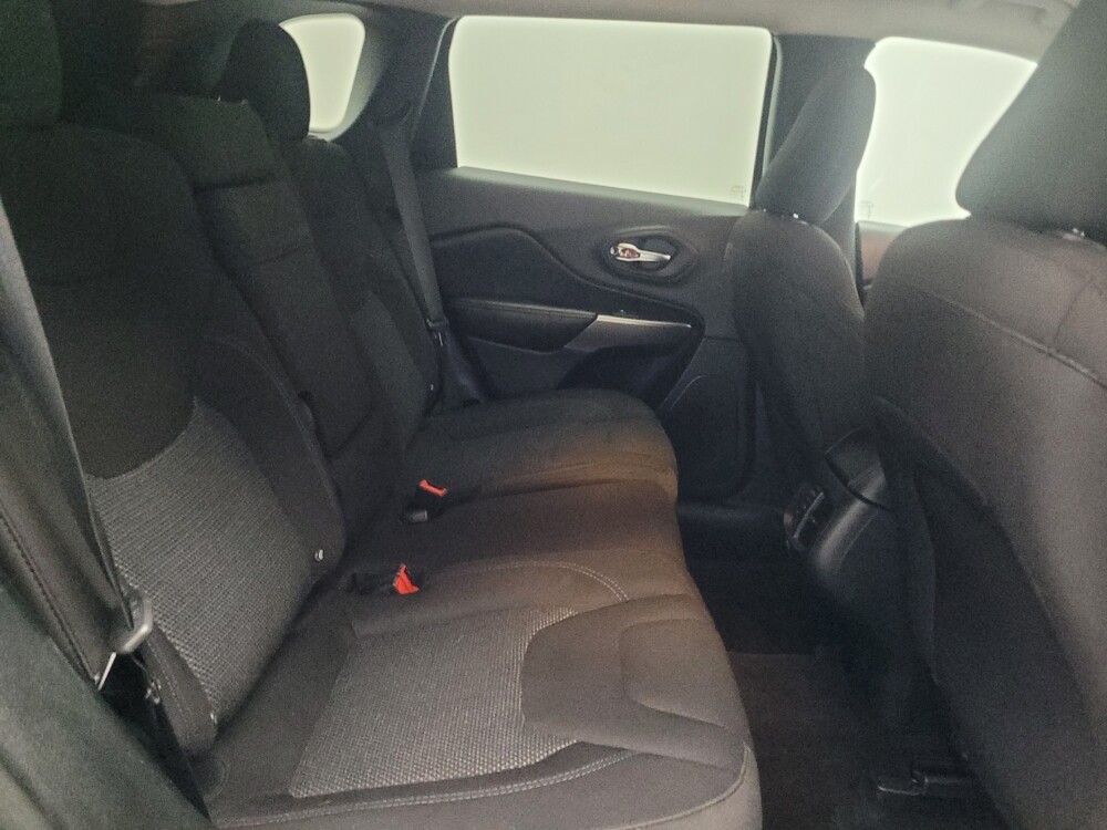 2019 Jeep Cherokee in Athens, GA 30606 - 18106681 19