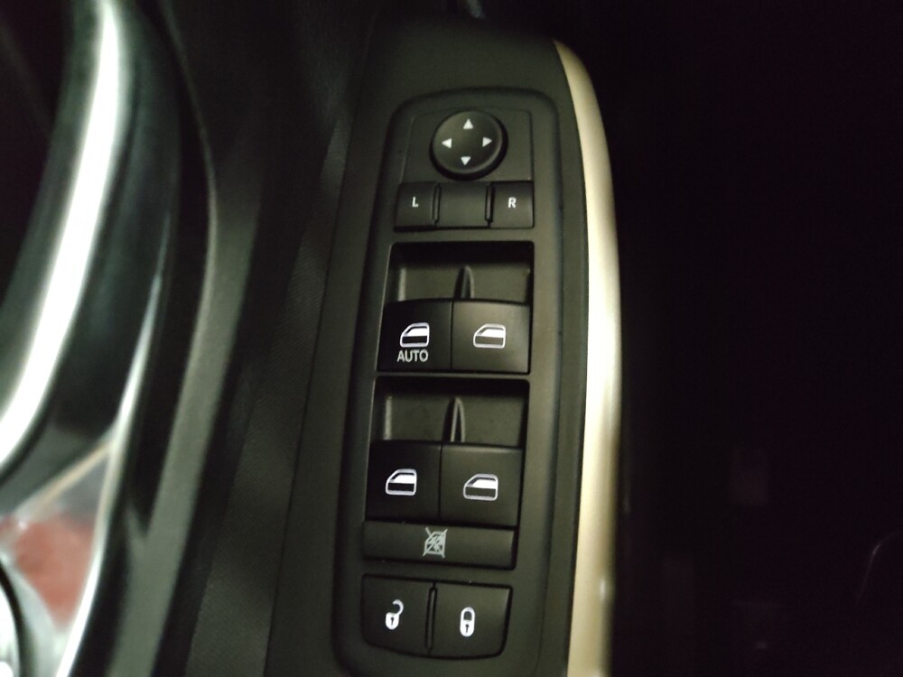 2018 Jeep Cherokee in Jackson, MS 39211 - 18106691 27