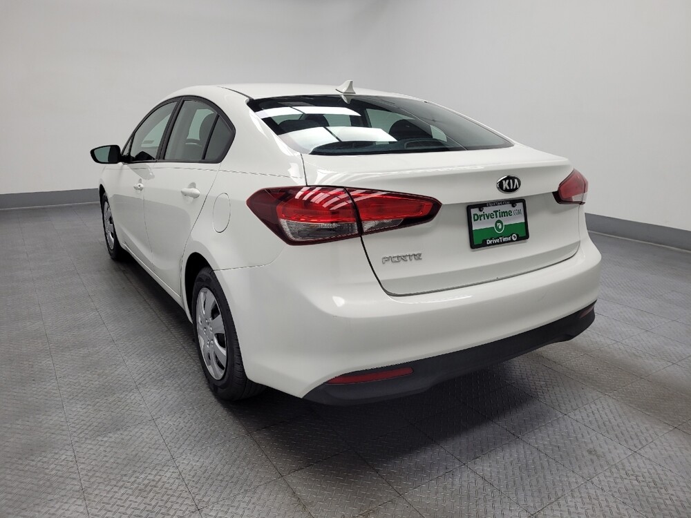 2017 Kia Forte in Las Vegas, NV 89102 - 18106696 5