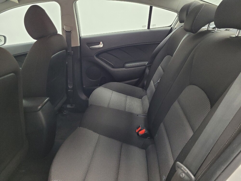 2017 Kia Forte in Las Vegas, NV 89102 - 18106696 18