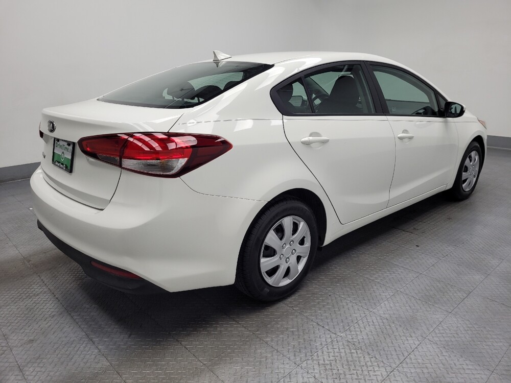 2017 Kia Forte in Las Vegas, NV 89102 - 18106696 10