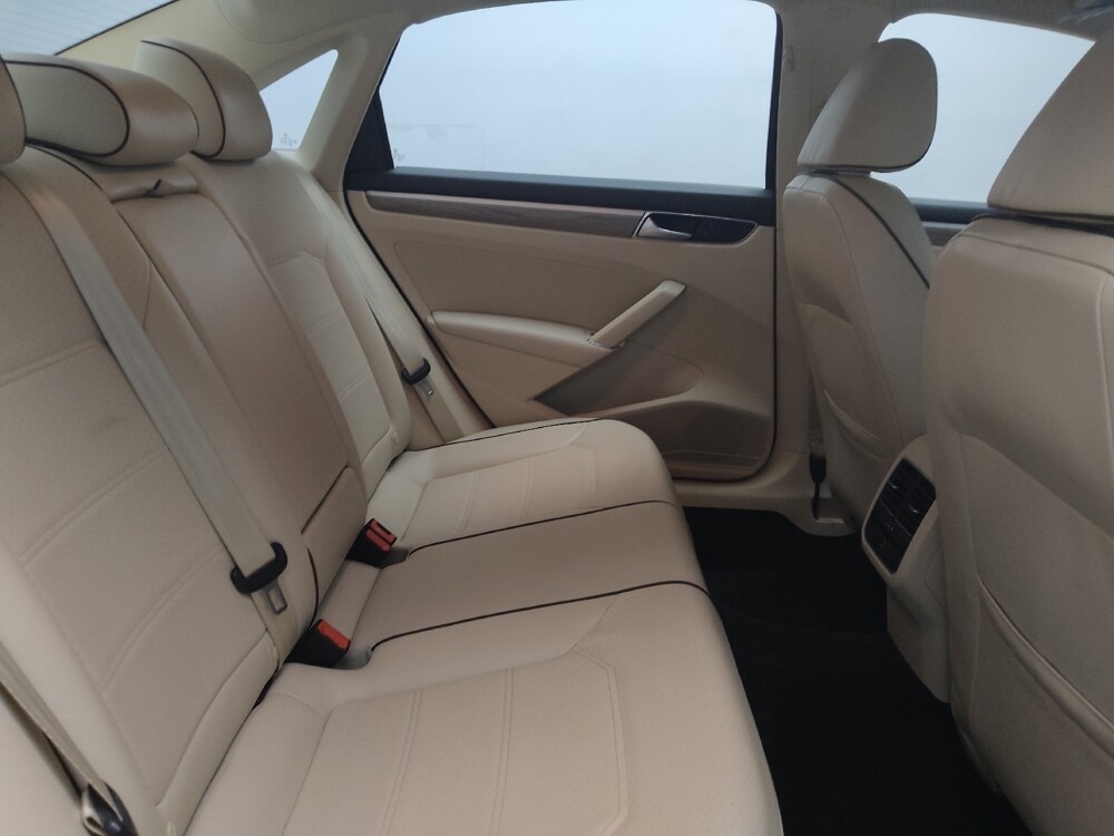 2016 Volkswagen Passat in Plano, TX 75074 - 18106700 19