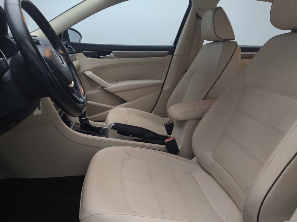 2016 Volkswagen Passat in Plano, TX 75074 - 18106700 17