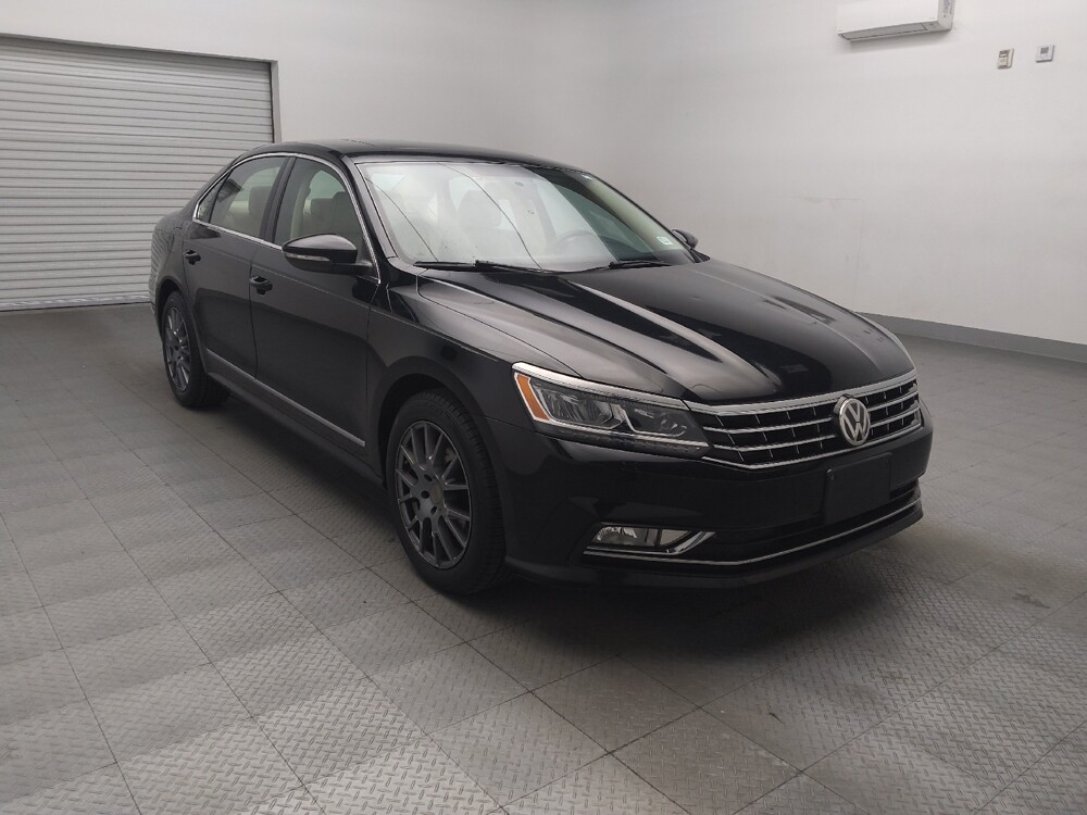 2016 Volkswagen Passat in Plano, TX 75074 - 18106700 13