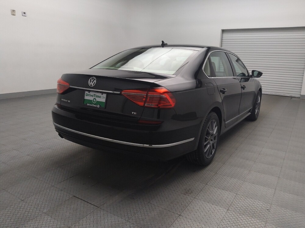 2016 Volkswagen Passat in Plano, TX 75074 - 18106700 9