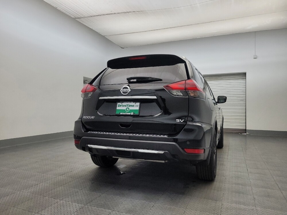 2019 Nissan Rogue in Glendale, AZ 85301 - 18106725 7