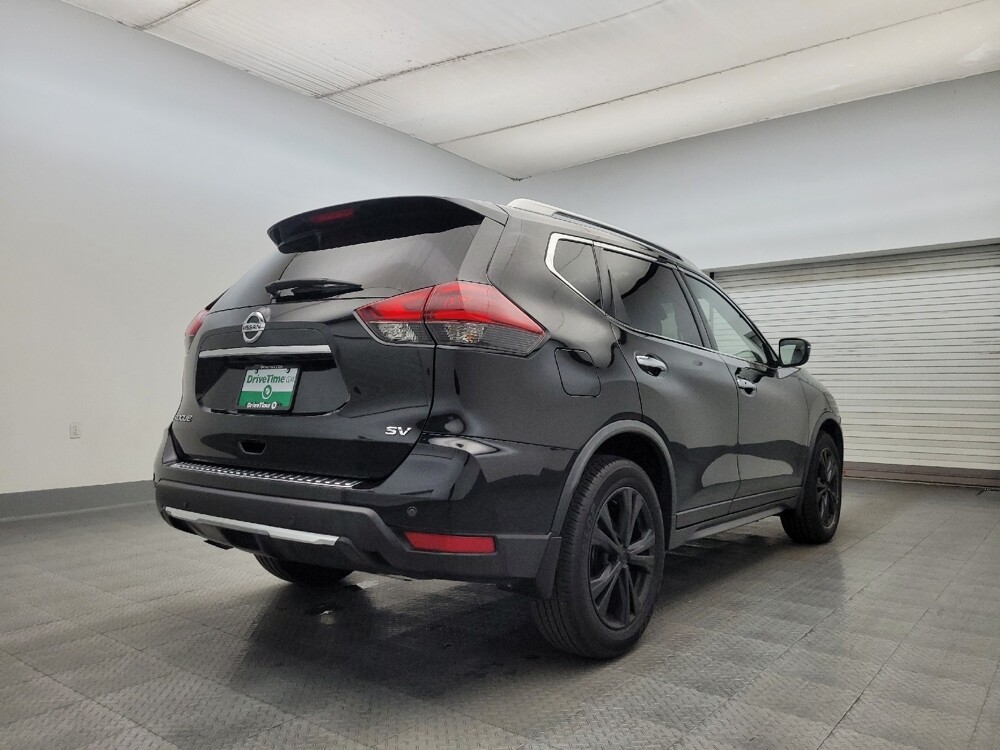 2019 Nissan Rogue in Glendale, AZ 85301 - 18106725 9