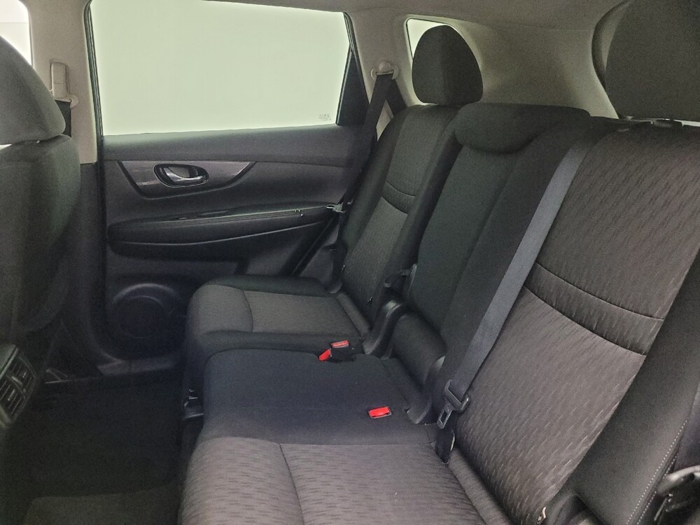 2019 Nissan Rogue in Glendale, AZ 85301 - 18106725 18