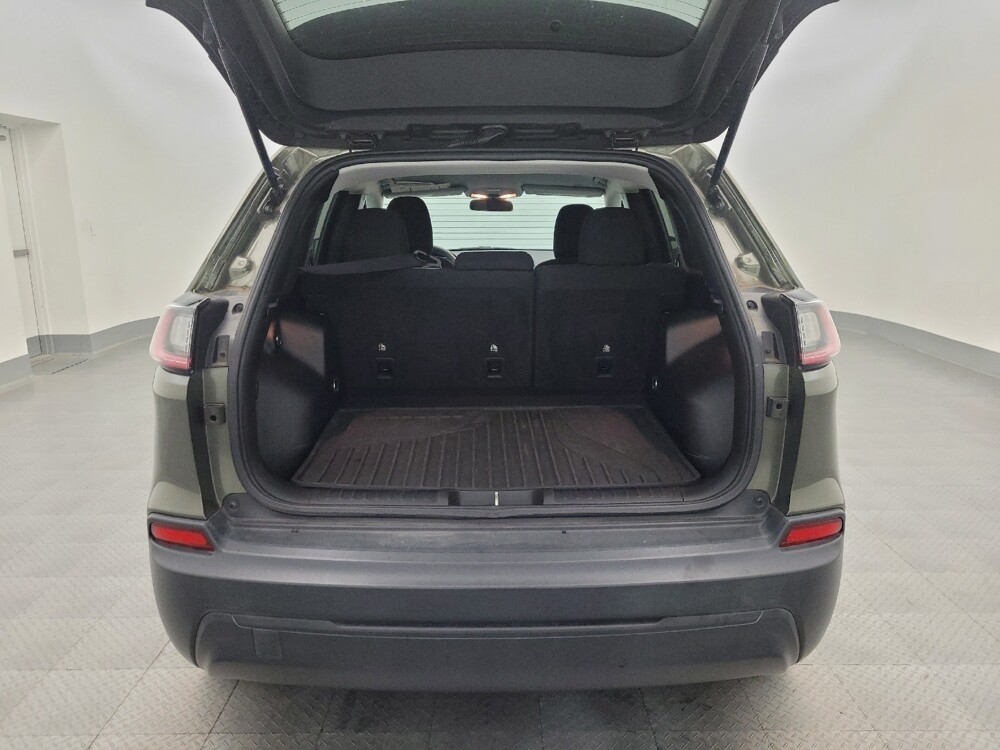 2019 Jeep Cherokee in Glendale, AZ 85301 - 18106733 29