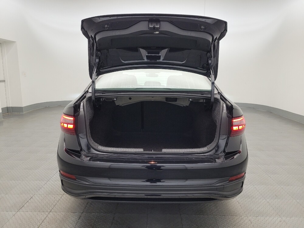 2024 Volkswagen Jetta in Glendale, AZ 85301 - 18106736 29