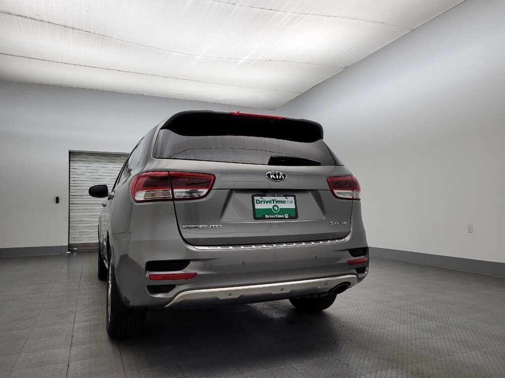 2016 Kia Sorento in Glendale, AZ 85301 - 18106745 6
