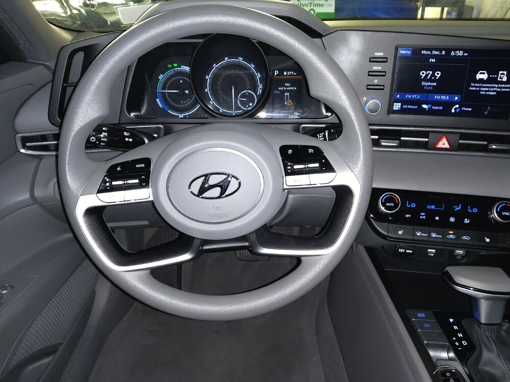 2023 Hyundai Elantra in Tampa, FL 33619 - 18106749 22