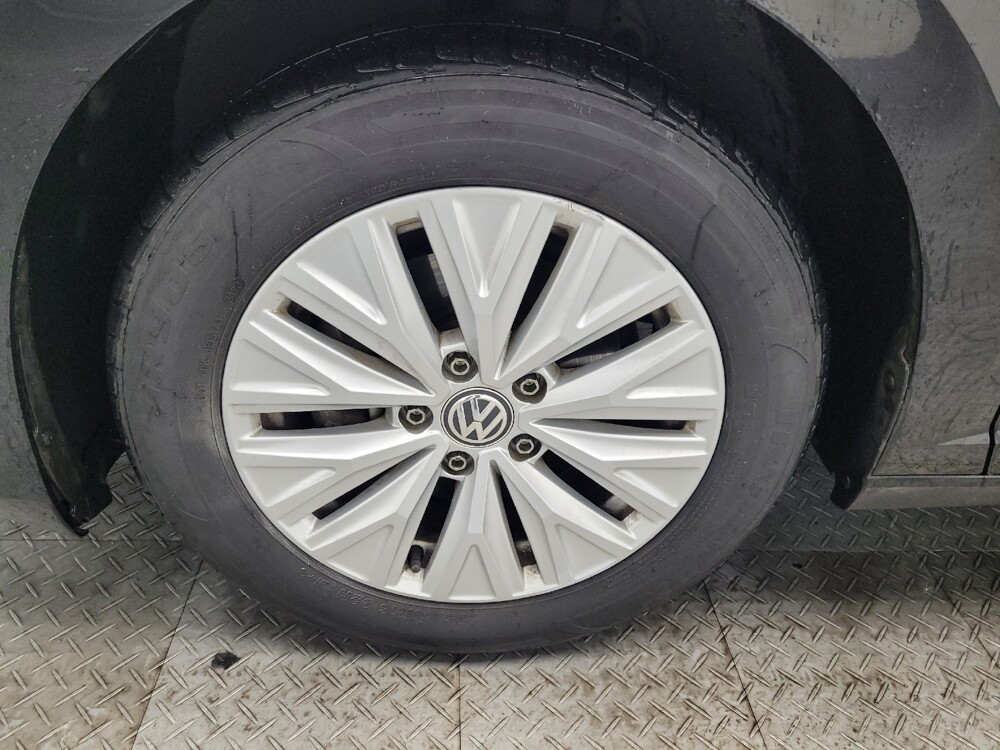 2019 Volkswagen Jetta in Las Vegas, NV 89102 - 18106758 31