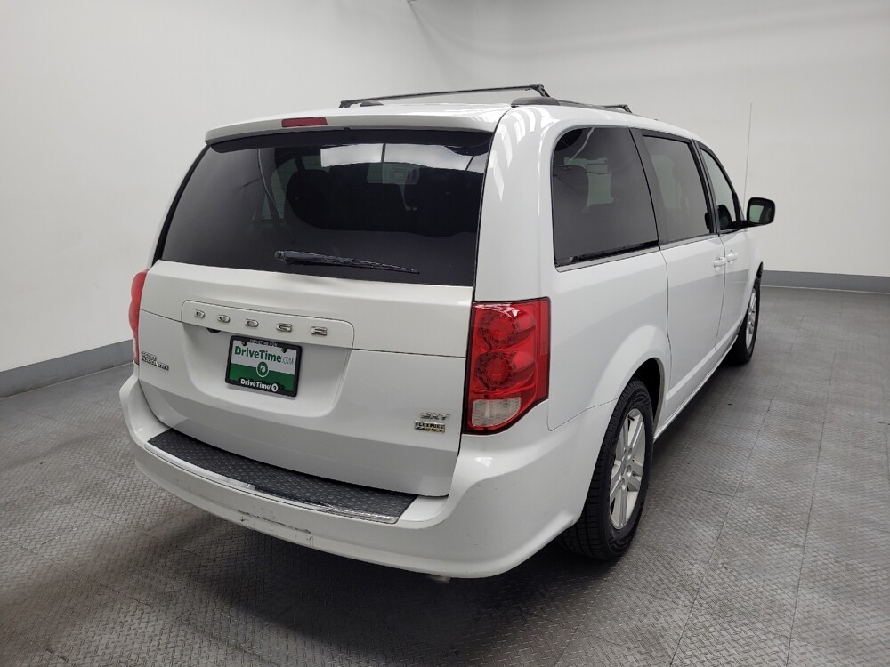 2018 Dodge Grand Caravan in Las Vegas, NV 89104 - 18106760 9